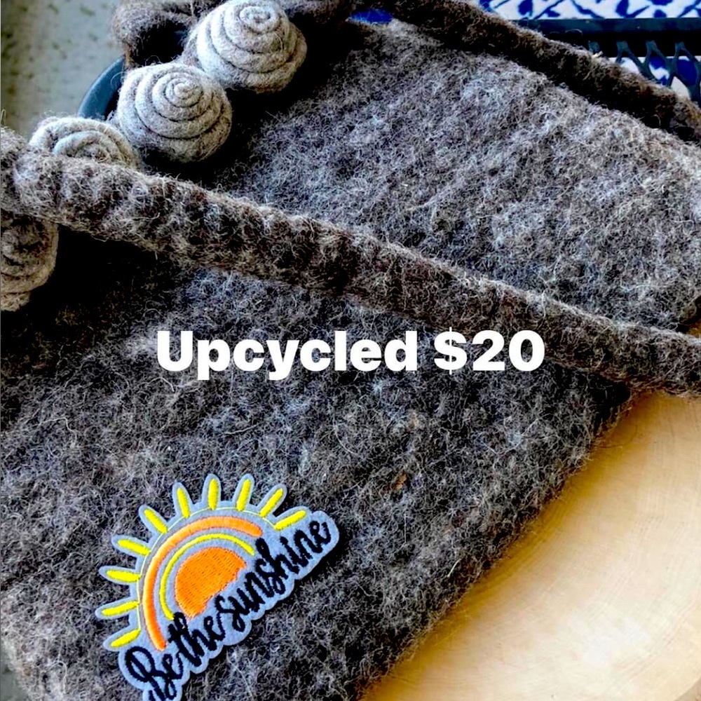 Wool purse